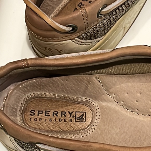 Sperry's woman's angelfish tan slip on loafers 6.5 m. - Picture 5 of 7